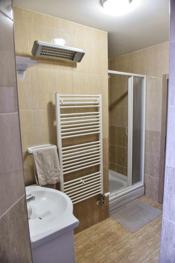 Dora Apartment Dakovo Exterior photo