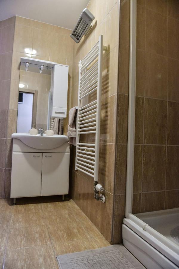Dora Apartment Dakovo Exterior photo